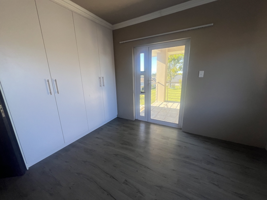 4 Bedroom Property for Sale in Beacon Bay Eastern Cape